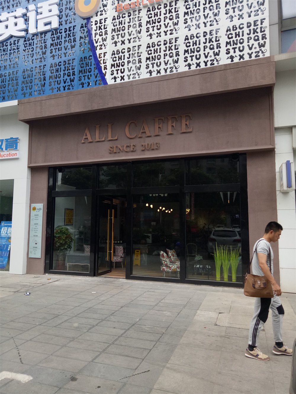 �������